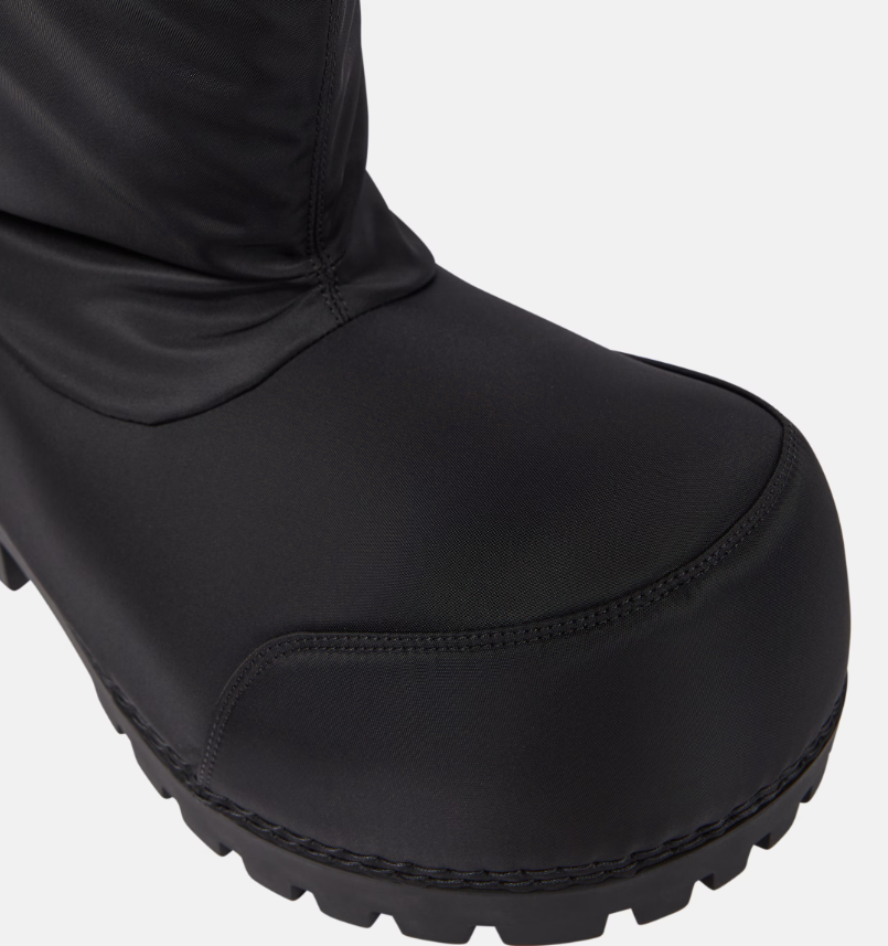 Balenciaga Alaska Low Snow Boots In Black